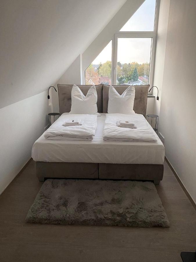 Apartment Oasis: Close To Munich - 4 Bedrooms - Kitchen